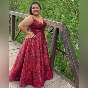 Dark Red/Maroon/Wine Size 18 Prom Dress